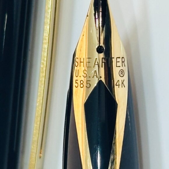 Sheaffer Fountain Pen with 14k Gold Nib Works Great Comes with 4 Cartridges - Picture 10 of 12